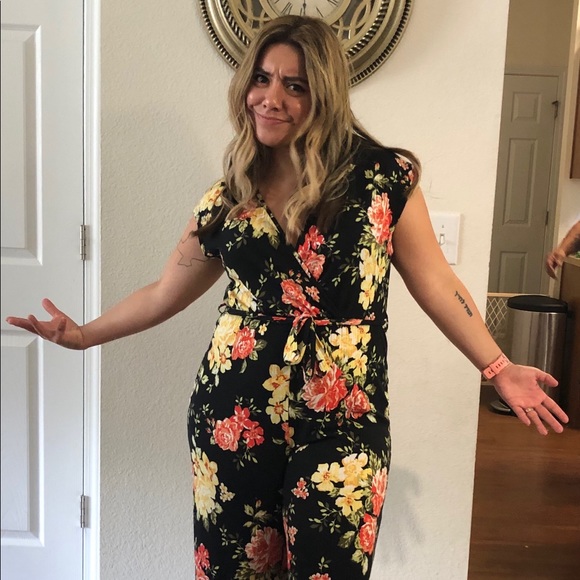 Meet your Posher, Ally - Picture 4 of 6